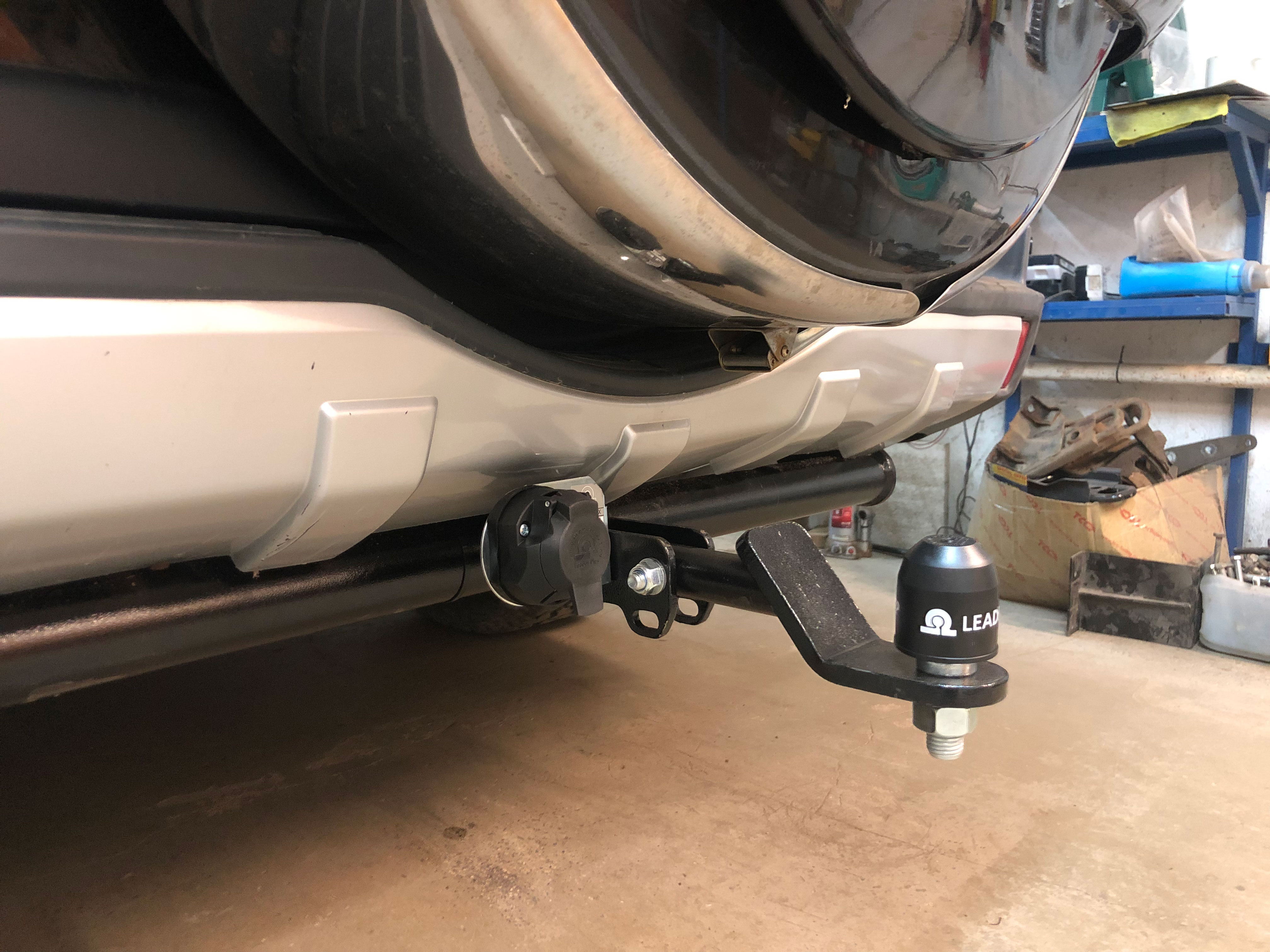 фаркопы leader plus. фаркопы leader plus. шильд фаркопа leader plus. фаркоп на mitsubishi pajero 3-4 m114-ae. фаркоп аутлендер 2007 со съемным шаром.